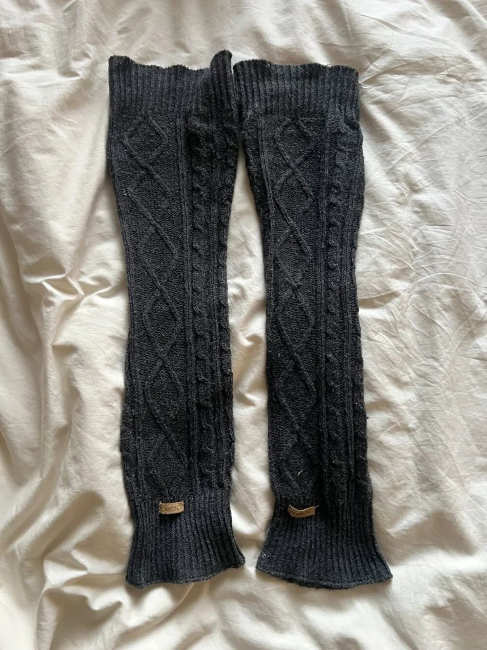 Toesox Knee High Leg Warmers Charcoal Grey One Size Wool Blend Cable Knit Yoga